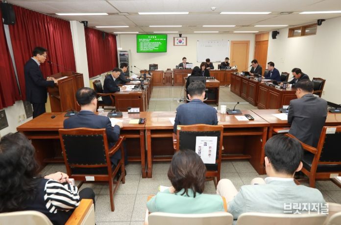 제425회 임시회 제1차 위원회