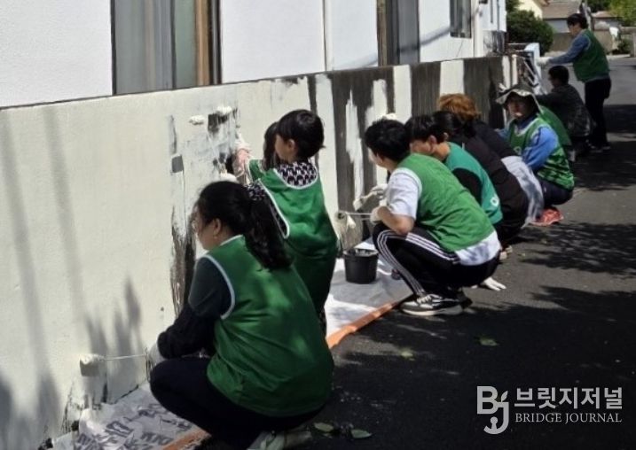 노후 담장 색채개선사업