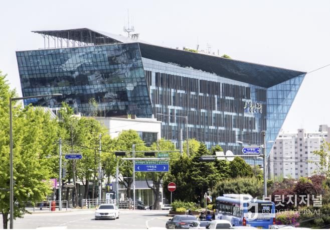용산구청 청사 전경 사진