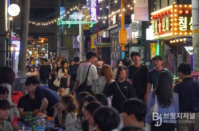 경희대학교 정문 앞 골목형상점가