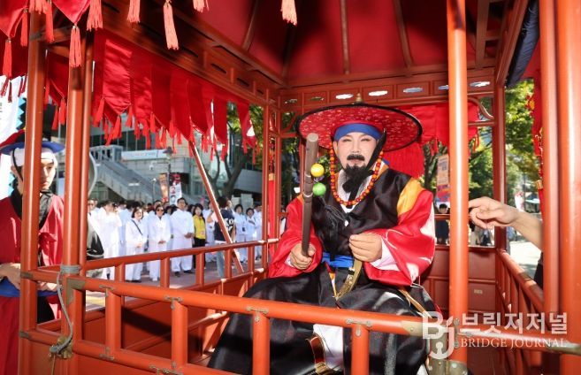 “어서 오시오, 마포나루로!” 제18회 마포나루 새우젓축제 출항