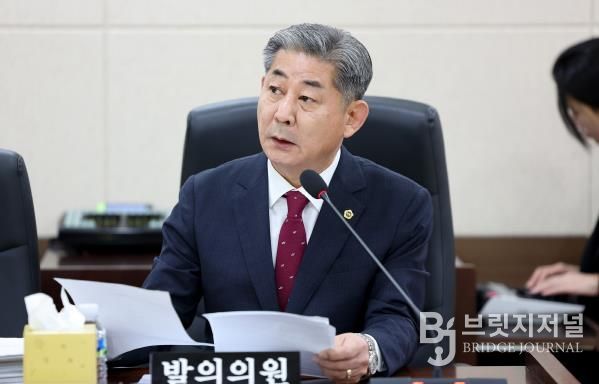 정해권 의장 발의 모습 사진