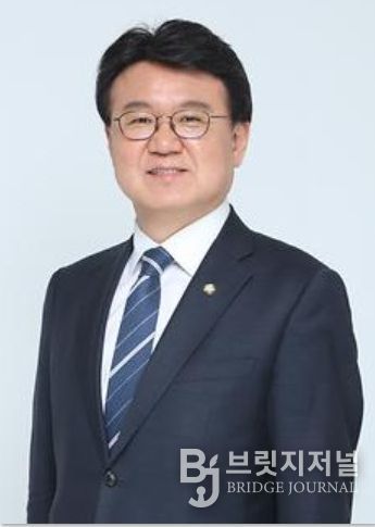 국토교통위원회 소속 황운하 의원