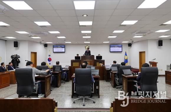 산청군의회, 제308회 임시회 폐회