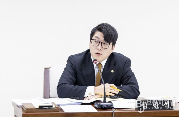 상임위 사진
