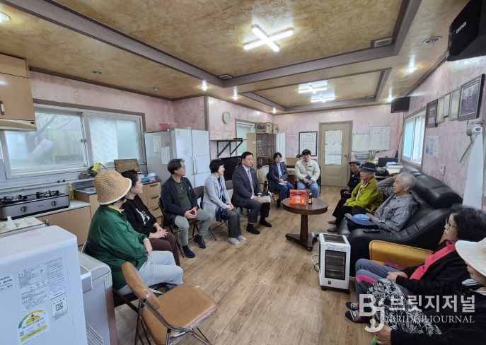 고준호 도의원 조례로 미등록경로당도 경기도 경로당 환경개선 공모사업 자격 부여, 공모 앞두고 파주 조리·광탄 현장 방문