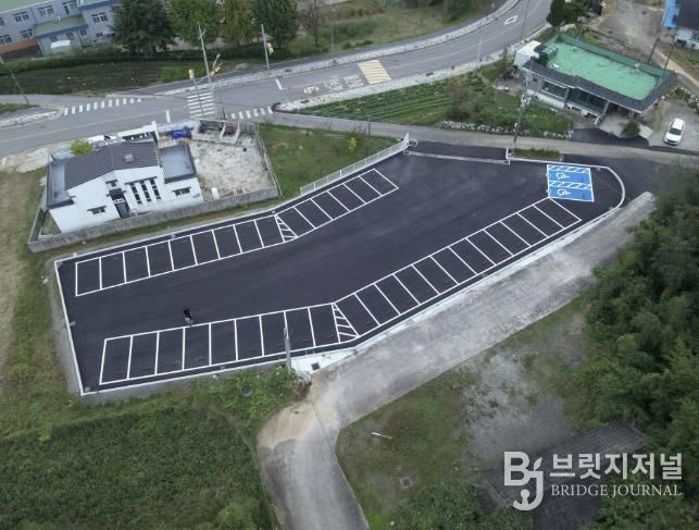 몽산 등산로 주차장 전경