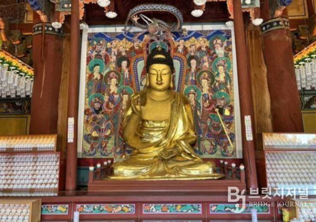 세종 비암사 소조아미타여래좌상