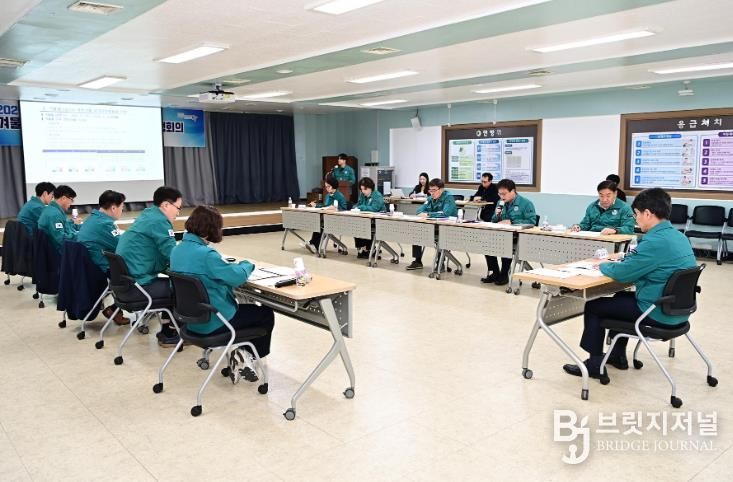 대구광역시 동구청은 지난 14일 ‘2025~2026 겨울철 자연재난 대비 관계부서 대책회의’를 개최했다.