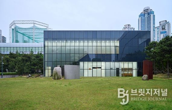 이우환 공간 전경