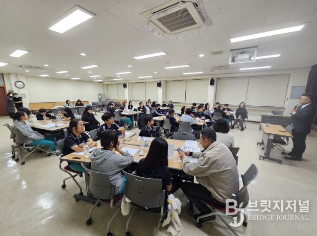 교과서 밖에서 찾은 미래