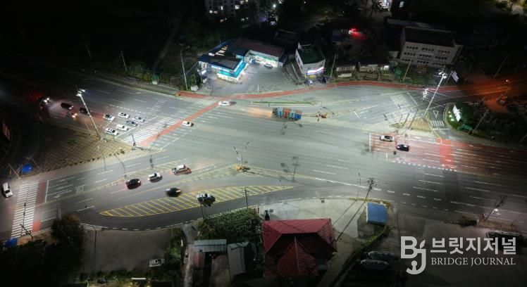 영암 삼호 용당교차로 조명타워 설치 후