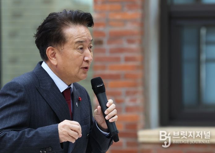 대회의실서 올해 마지막 직원조회