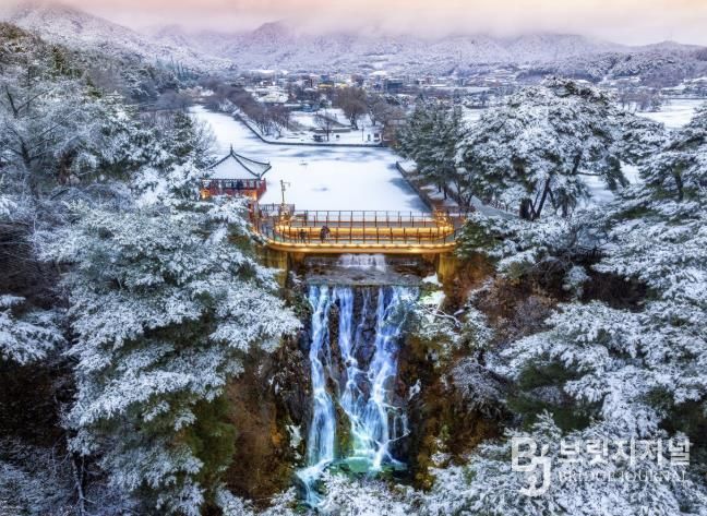 의림지 용추폭포 설경