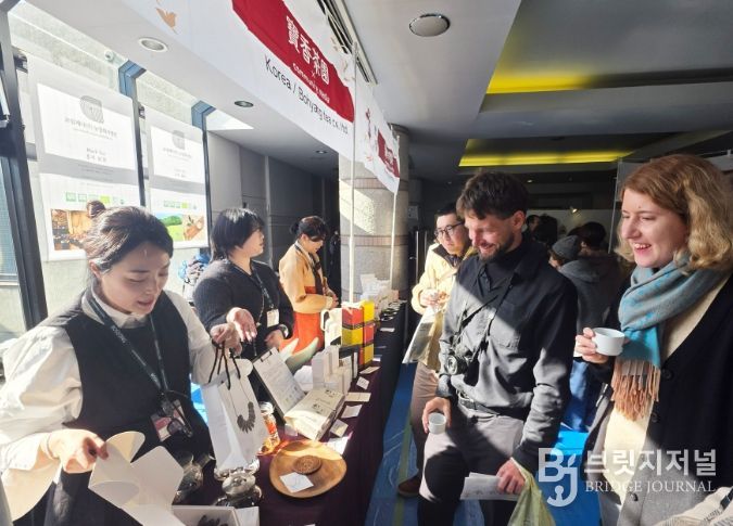 보성군, ‘제22회 일본 쓰시마 홍차 서밋’ 공식 초청 참가_보성군은 ‘제22회 일본 쓰시마 홍차 서밋’에 참가하여 큰 호을 얻었다