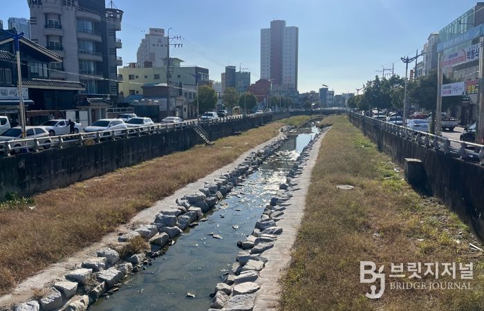 박동식 사천시장, 9년 걸친 대장정의 삼천포천 생태하천 복원사업 완수