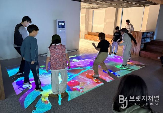 미래형 청소년 공간