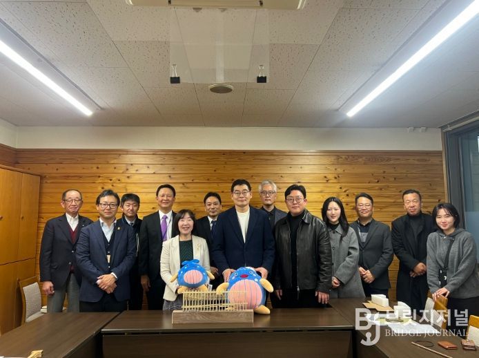 ‘The Wave' 목조 랜드마크 조성 위해 미야자키현 현지 점검