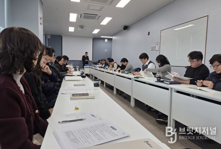 ‘다목적방사광가속기 성공구축’ 협력 방안 논의