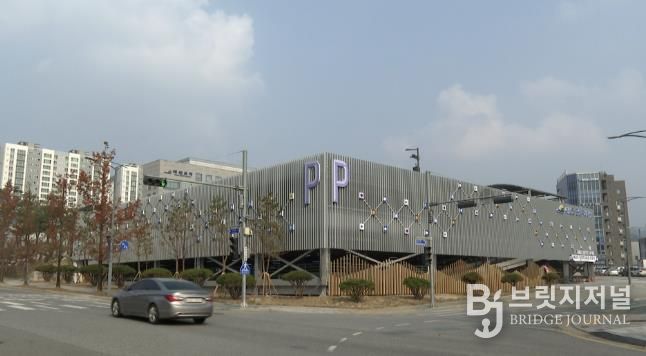 예산군 공영주차타워 전경