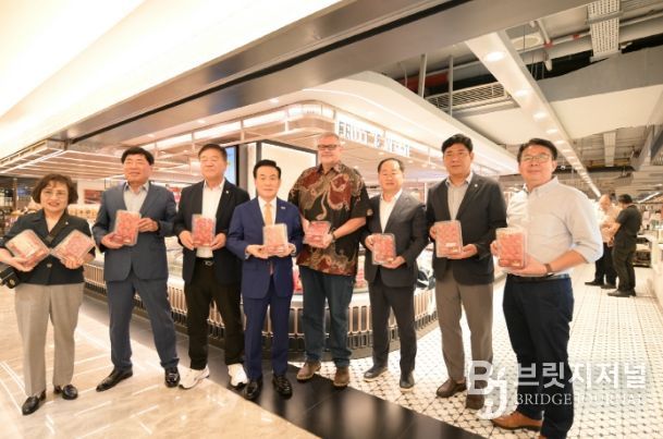 푸드홀 유통매장 방문