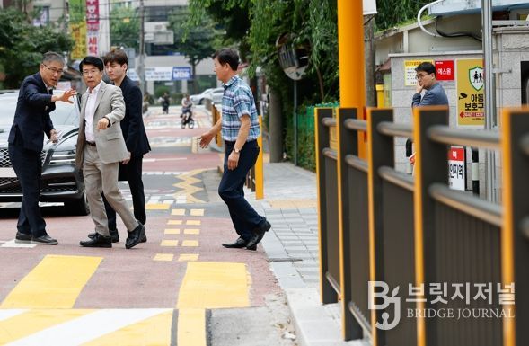 개학 앞두고 송파구, 어린이보호구역 더 안전하게! 잠동초 통학로 보행환경 개선