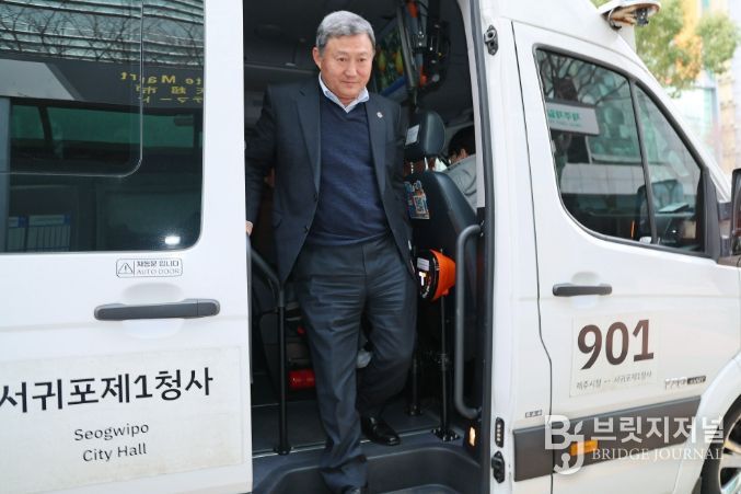 자율주행차 시승한 김완근 시장