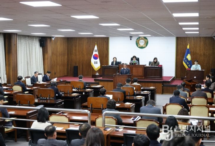 제359회 동해시의회 임시회 개회