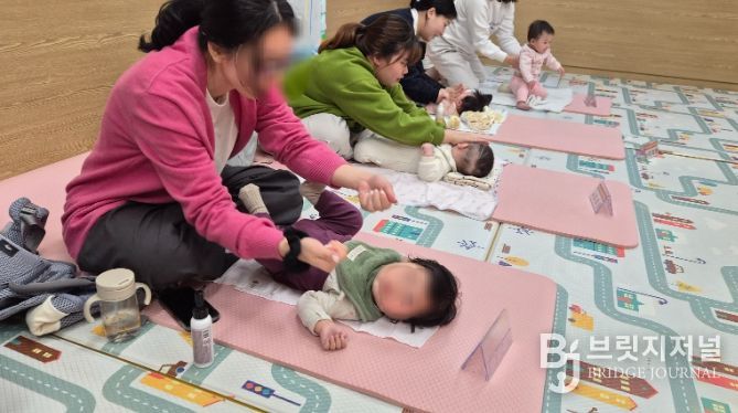 부모-자녀 애착 형성 지원 4월 프로그램 참여자 모집