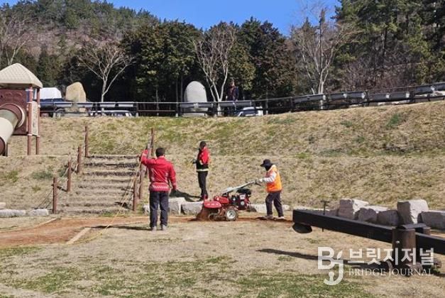 진도군, 춘분 맞아 운림산림욕장 환경정비