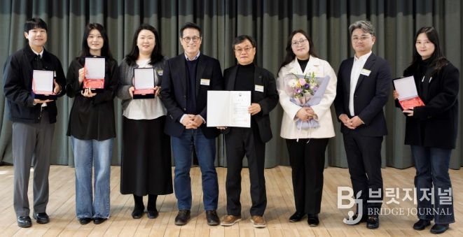 강진군문화관광재단이 운영하는 아르코공연연습센터@강진이 문화체육관광부 장관상을 받았다.