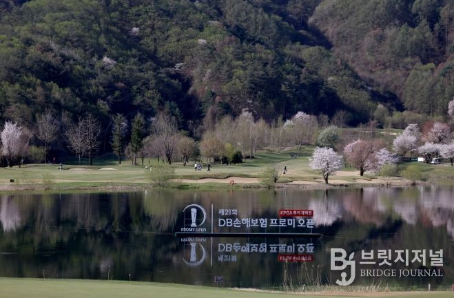 화창한 날씨 속에 진행된 DB손해보험 프로미오픈 1라운드