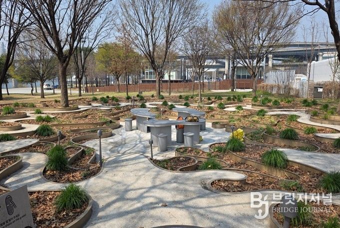 정원박람회 존치정원(뚝섬한강공원 2024년 개최/회복의 시간 - Immersive Resilience )