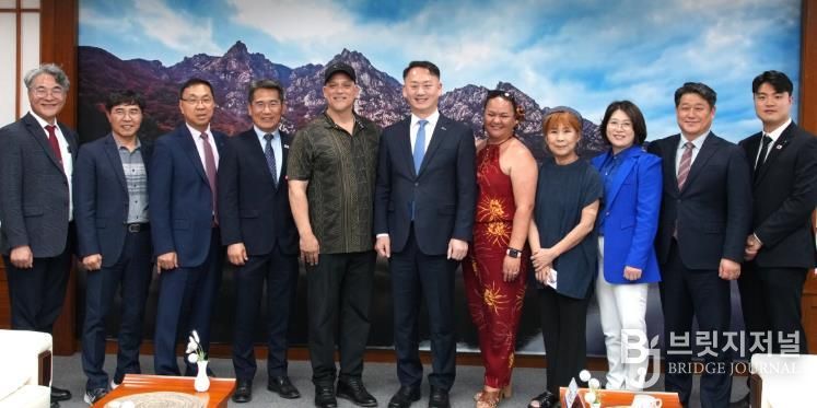 하와이 카운티 시장 등 순방단 면담 사진